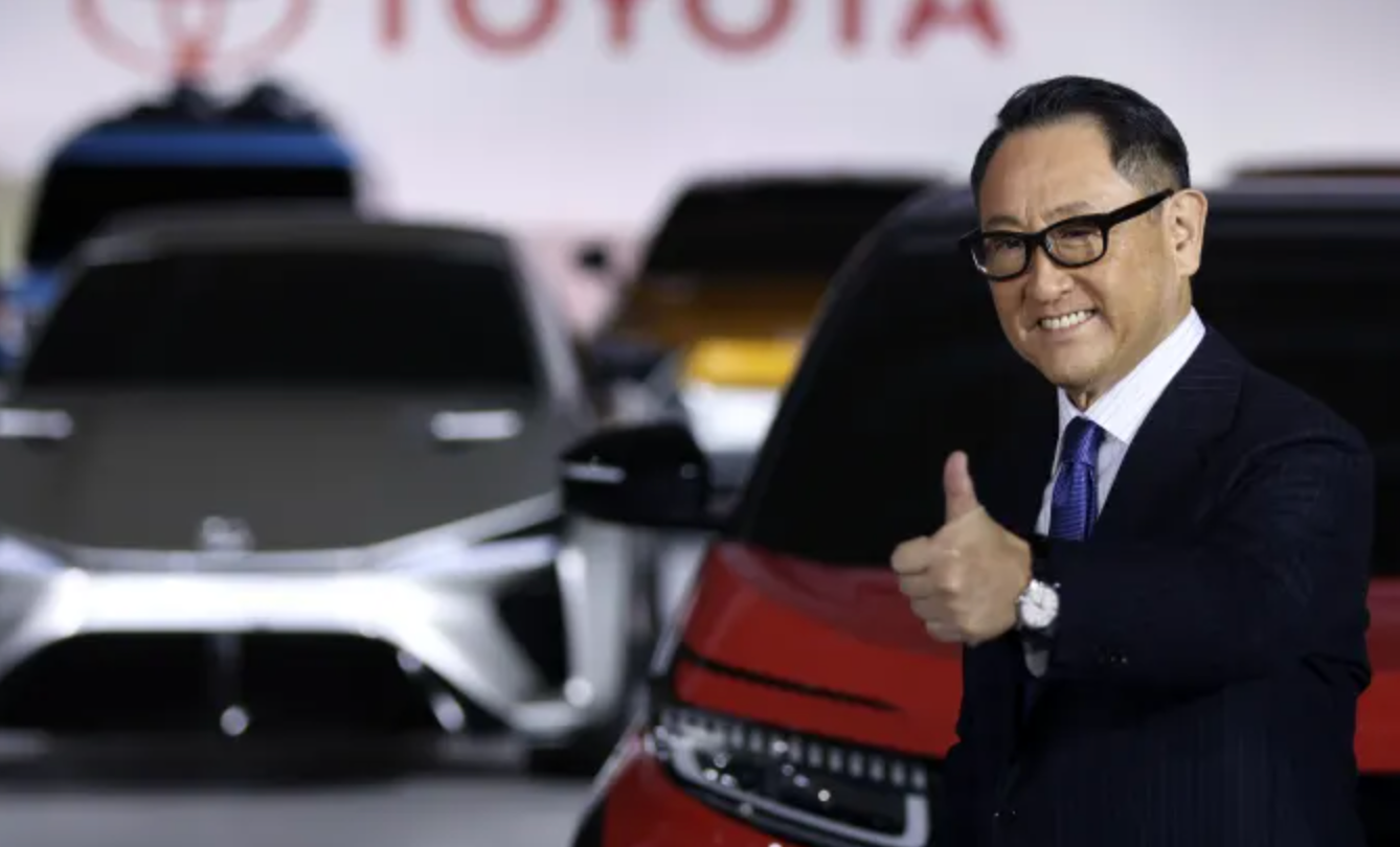ceo toyota tu chuc