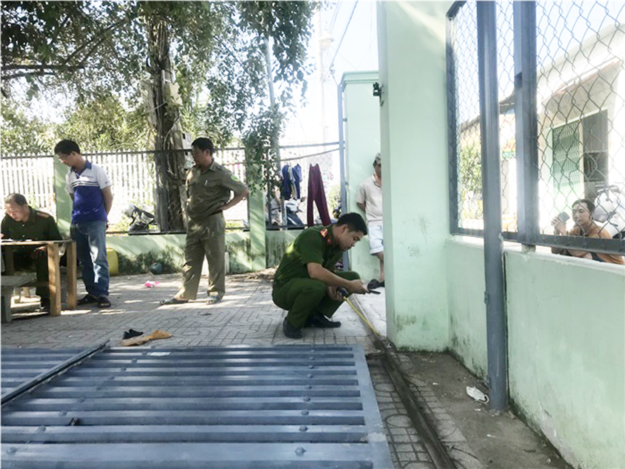 sap cong sat sap cong sat