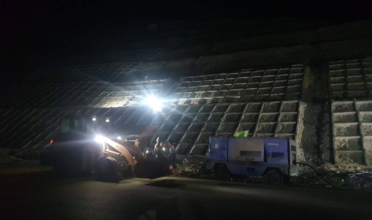 thi cong xuyen dem dua cao toc nghi son dien chau ve dich