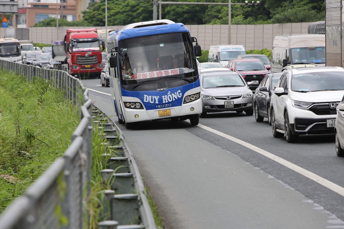 img0339nguoi dan un un keo ve thu do sau ky nghi le