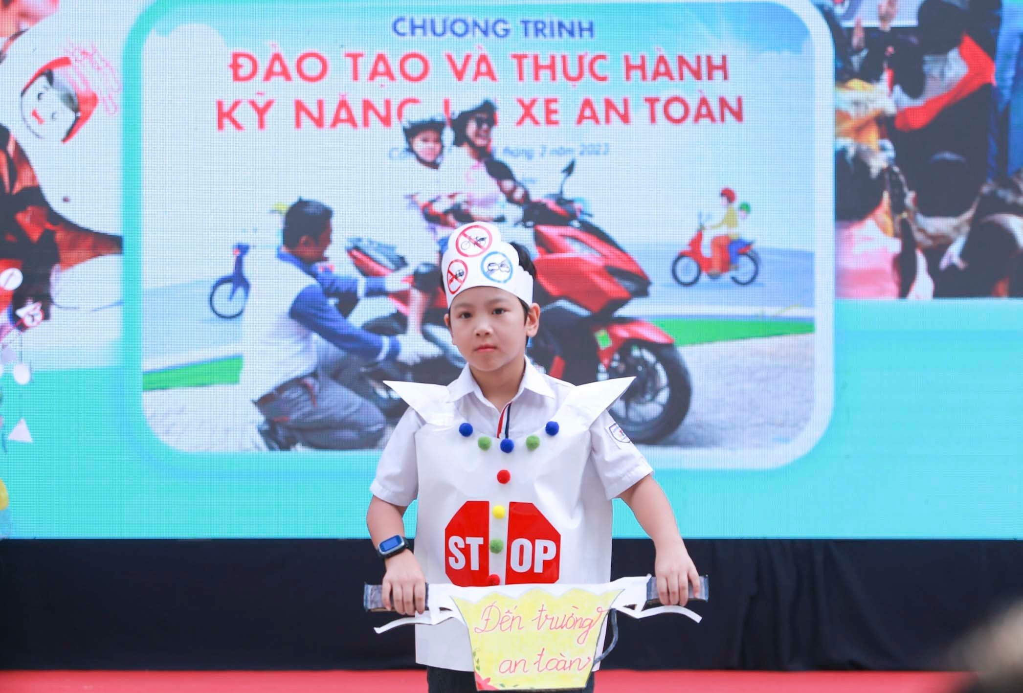 hai trieu mu bao hiem cho hoc sinh lop 1 tren toan quoc trong nam hoc 2023 2024 1