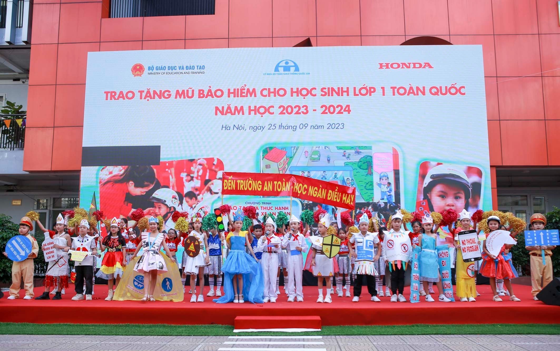 hai trieu mu bao hiem cho hoc sinh lop 1 tren toan quoc trong nam hoc 2023 2024 6
