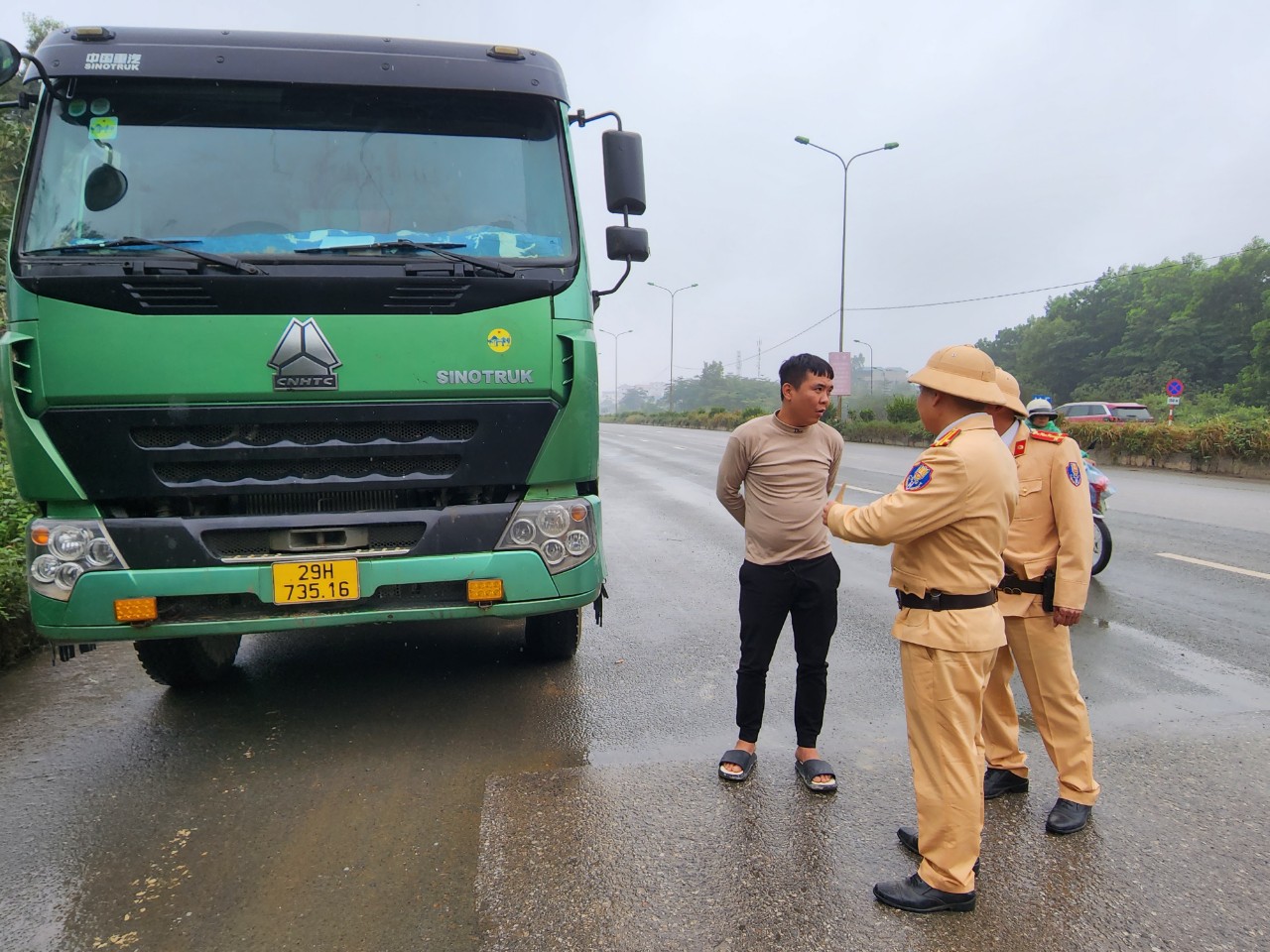 ha noi mo dot cao diem xu xe tai vi phamkhu vuc ngoai thanh