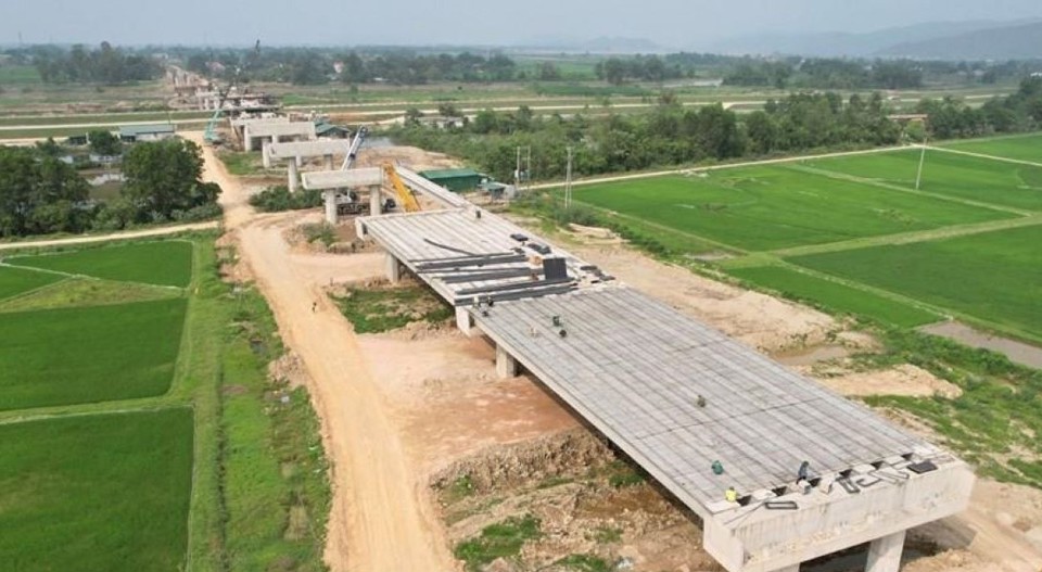 vina2 lai bi de nghi xu ly vi thi cong cham tien do cao toc dien chau bai vot vina2 lai bi de nghi xu ly vi thi cong cham tien do cao toc dien chau bai vot