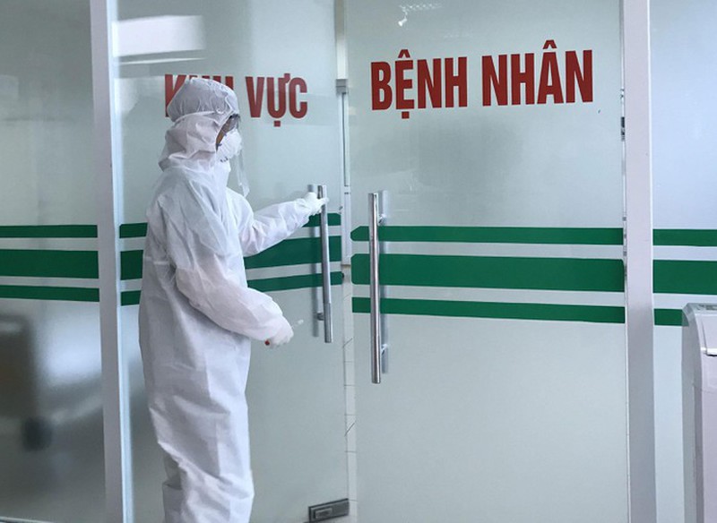 nguoi nhie m bie n chung omicron da u tien o vie t nam duo c ra vie n 2 1 2022 nguoi nhie m bie n chung omicron da u tien o vie t nam duo c ra vie n 2 1 2022