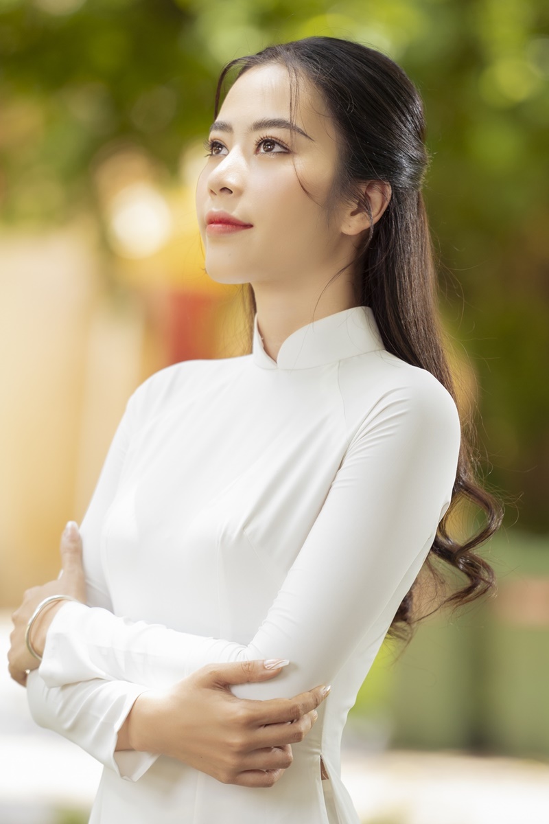 nam em thanh lich voi ao dai bay to mong uoc hien tai 6