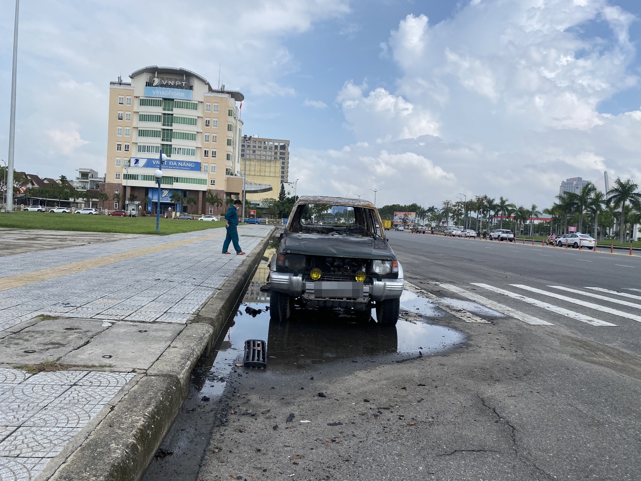 lam ro nguyen nhan vu nguoi dan ong livestream dot oto nhan tin cho lanh dao tpda nang3 lam ro nguyen nhan vu nguoi dan ong livestream dot oto nhan tin cho lanh dao tpda nang3