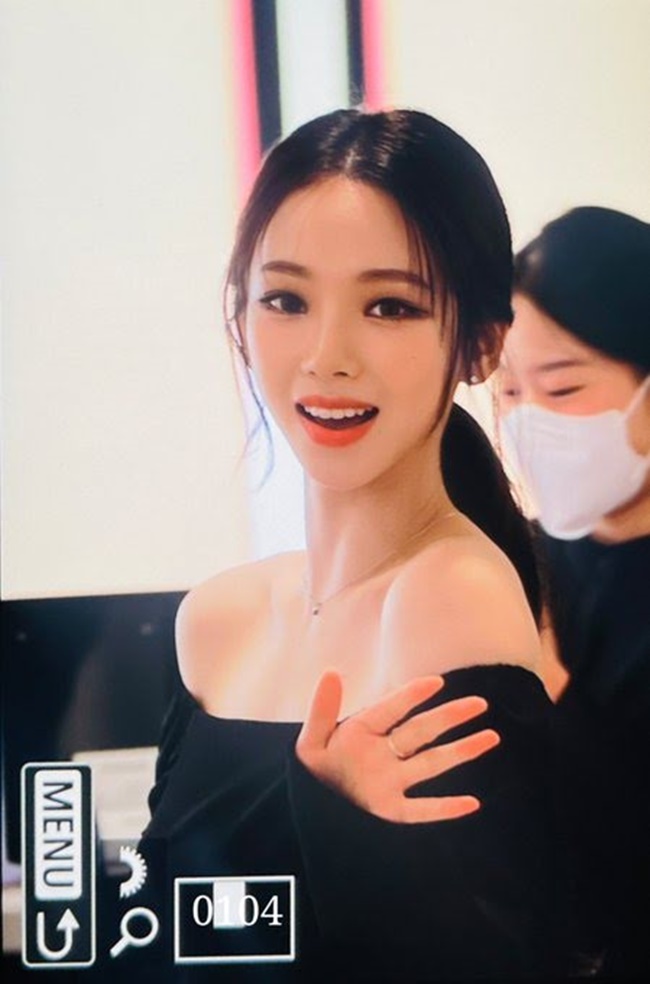 nu idol kpop khien fan choang vang voi visual sieu thuc tai su kien thoi trang 5