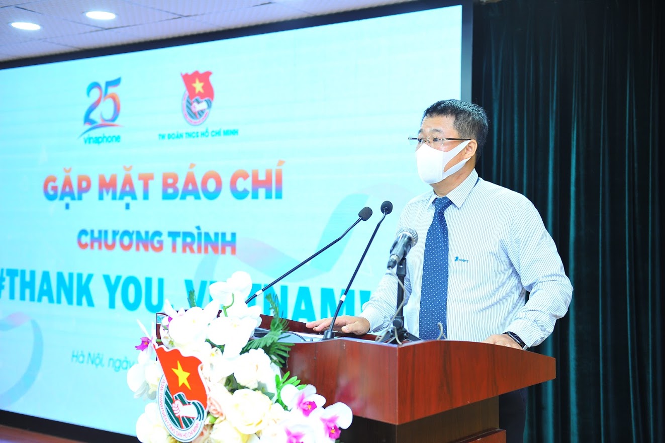 ong nguyen truong giang tong giam doc tct vnpt vinaphone tai buoi cong bo chuong trinh thank you vietnam
