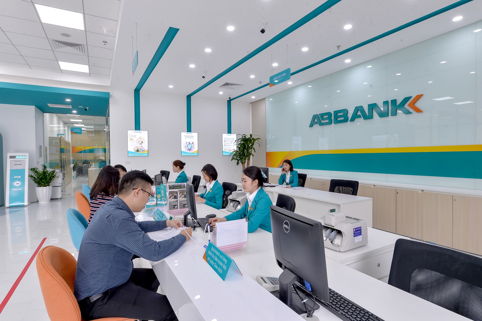 phong giao dich abbank sau khi ap dung ci moi 2 phong giao dich abbank sau khi ap dung ci moi 2