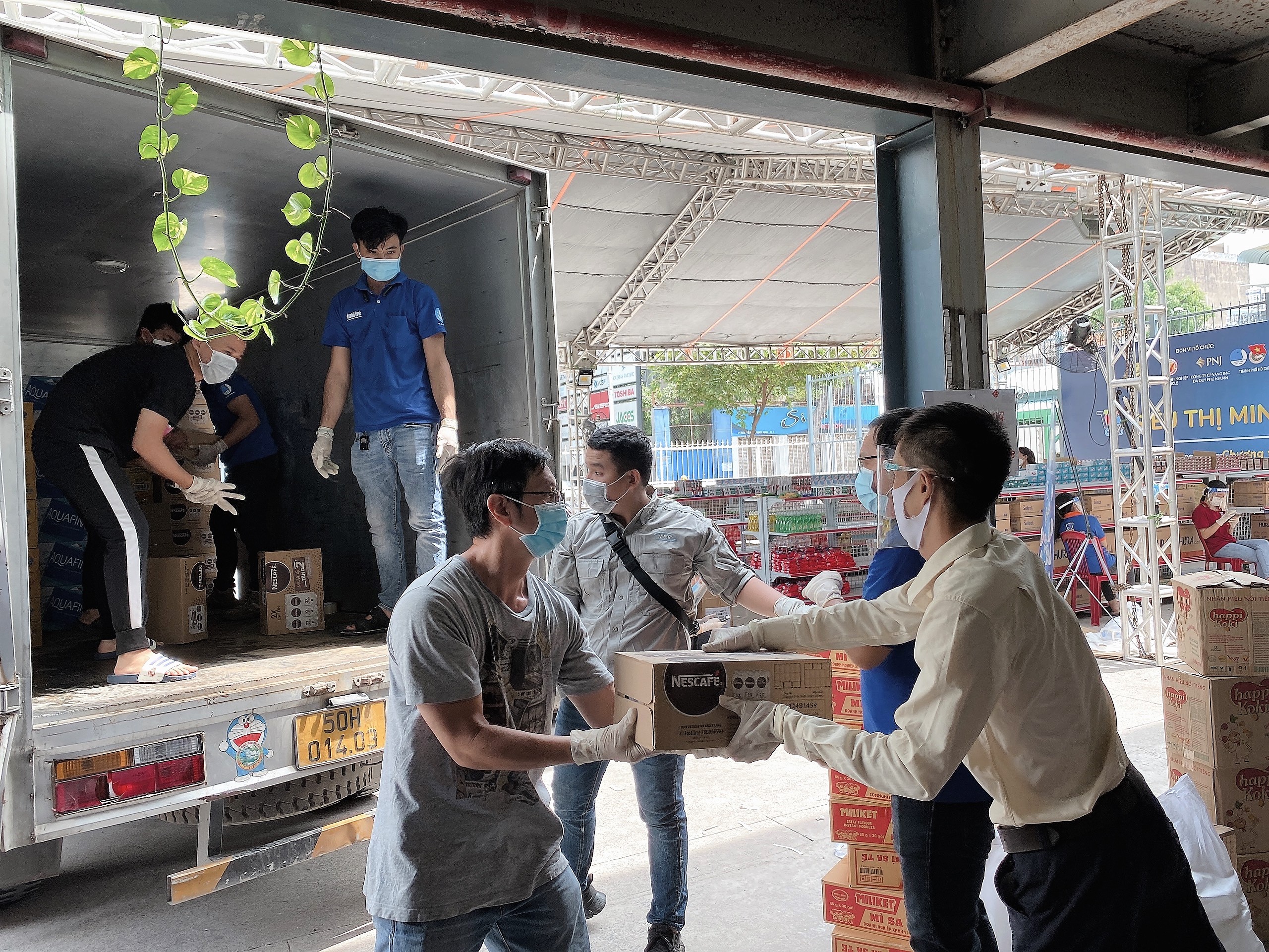 hang hoa thiet yeu gom thuc pham va do uong duoc tap ket cho du an cho nghia tinh hang hoa thiet yeu gom thuc pham va do uong duoc tap ket cho du an cho nghia tinh