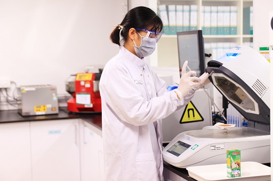 nestle tuan thu nghiem ngat trong quan ly an toan ve sinh thuc pham quan ly chat luong va an toan lao dong tai moi khau trong quy trinh hoat dong va san xuat nestle tuan thu nghiem ngat trong quan ly an toan ve sinh thuc pham quan ly chat luong va an toan lao dong tai moi khau trong quy trinh hoat dong va san xuat