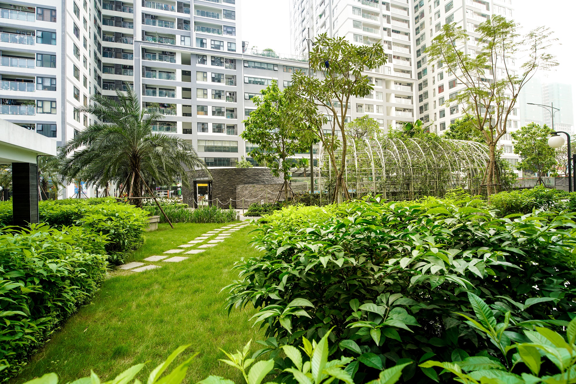 imperia garden eyeview1 imperia garden eyeview1