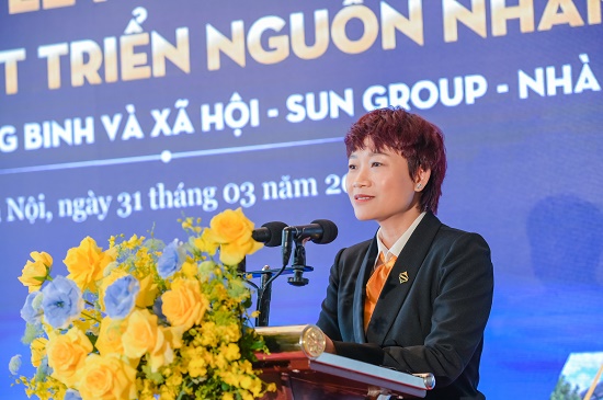 ba mai thuy hang pho tong giam doc sun group 2