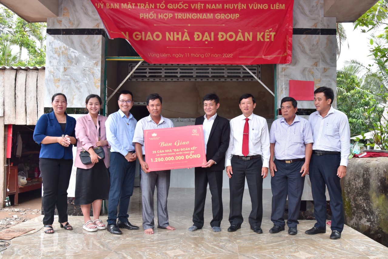 anh 2vinh longtrungnam group 1 anh 2vinh longtrungnam group 1