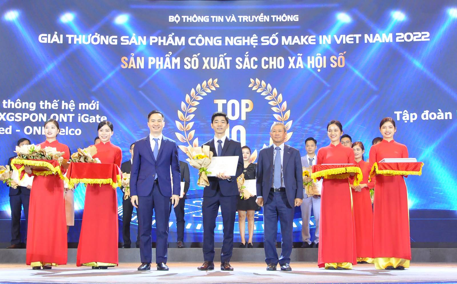 dai dien vnpt nhan giai thuong hang muc san pham so xuat sac cho xa hoi so danh cho san pham vnpt igate dai dien vnpt nhan giai thuong hang muc san pham so xuat sac cho xa hoi so danh cho san pham vnpt igate