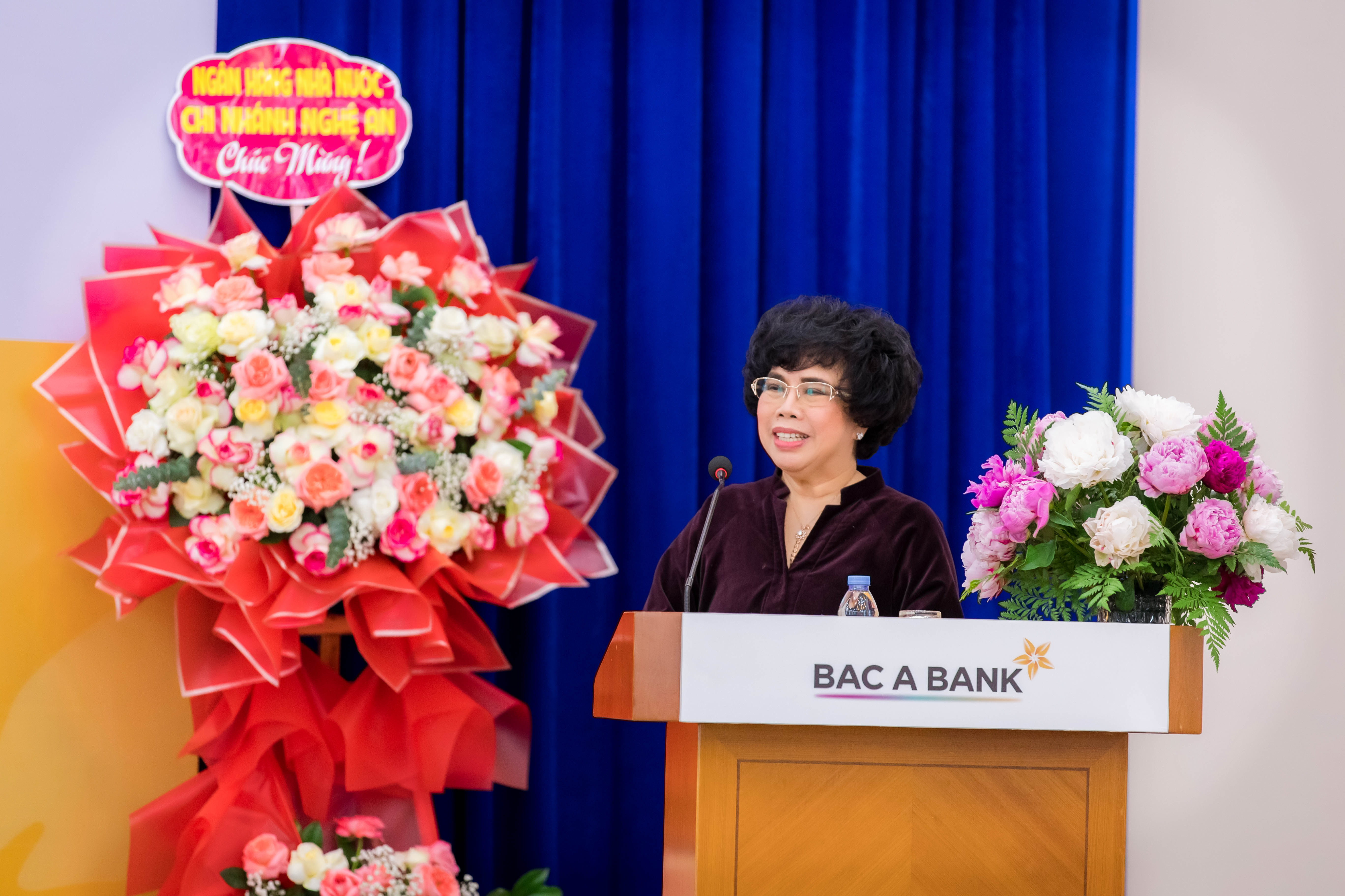 1anh hung lao dong thoi ky doi moi pho chu tich hdqt tong giam doc thai huong phat bieu va tra loi co dong 1anh hung lao dong thoi ky doi moi pho chu tich hdqt tong giam doc thai huong phat bieu va tra loi co dong