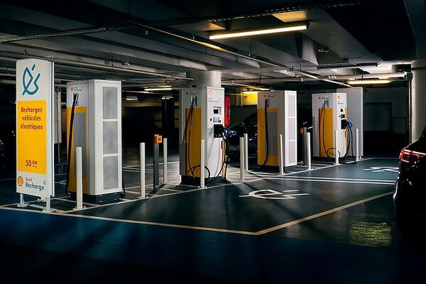 anh 9phaplobau car park in the paris saint merri neighborhood