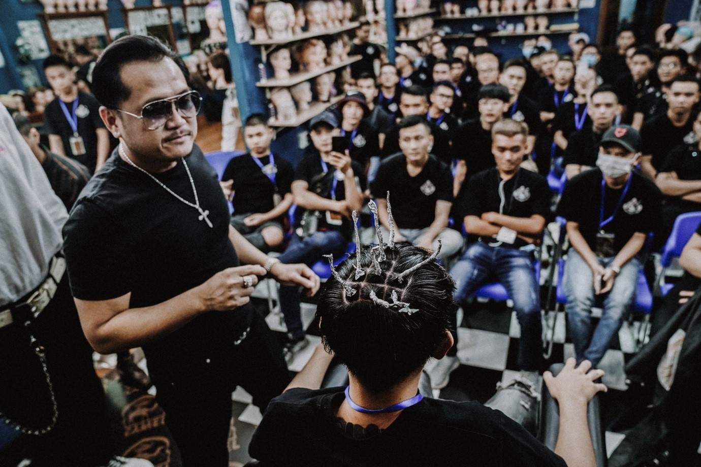 i21