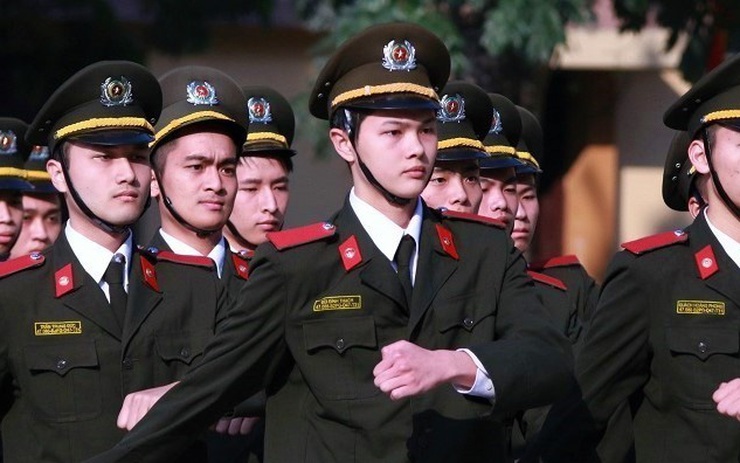 chinh thuc tang tuoi nghi huu voi si quan cong an nhan dan tu hom nay 15 8 dspl3 chinh thuc tang tuoi nghi huu voi si quan cong an nhan dan tu hom nay 15 8 dspl3