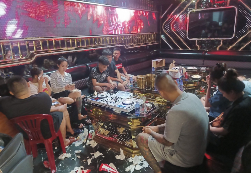 karaoke king s ktv phat hien 32 nguoi duong tinh voi ma tuy dspl1 karaoke king s ktv phat hien 32 nguoi duong tinh voi ma tuy dspl1
