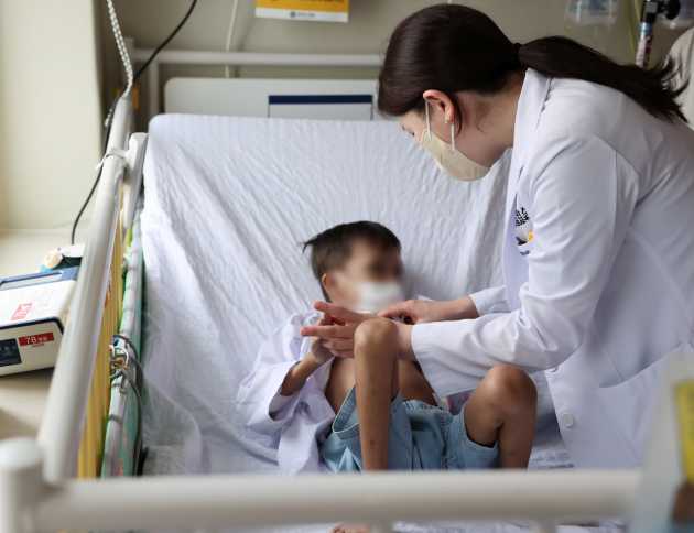 cau be co trai tim nam ngoai co the duoc phau thuat thanh cong dspl1 cau be co trai tim nam ngoai co the duoc phau thuat thanh cong dspl1
