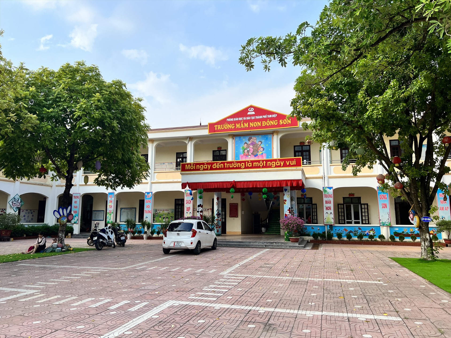co giao mam non tat da vao nguoi tre o ninh binh bi phat tien va chuyen xuong nau an dspl1 co giao mam non tat da vao nguoi tre o ninh binh bi phat tien va chuyen xuong nau an dspl1