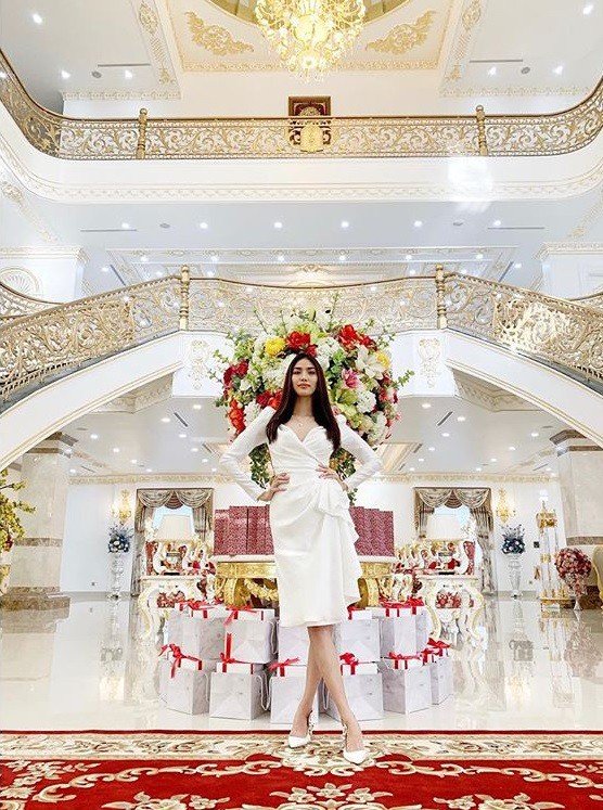 co ngoi dan hlv the new mentor lan khue lau dai dat vang huong giang chi tram trieu cho bon cau thong minh dspl16 co ngoi dan hlv the new mentor lan khue lau dai dat vang huong giang chi tram trieu cho bon cau thong minh dspl16