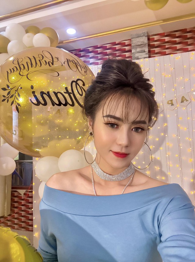 co cai ten doc la nguoi dep dong nai do khoc do cuoi vi bi hoi lai qua nhieu dspl1