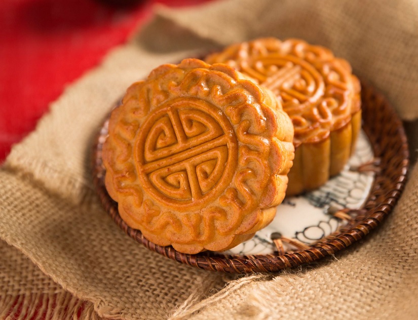 nhom nguoi khong nen an banh trung thu keo ruoc hoa vao than 1