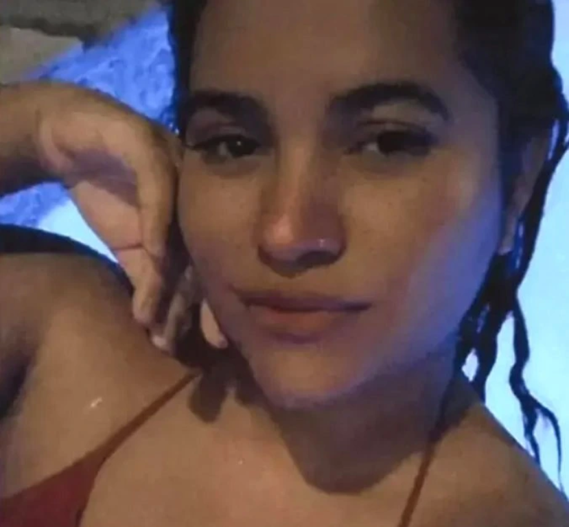 co gai tu vong vi nghi an keo socola tu nguoi la qua duong 829 x 768 px