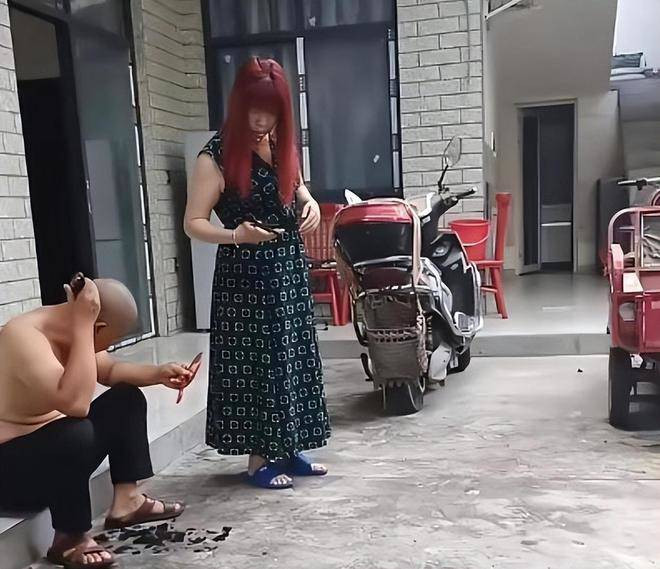xon xao cau chuyen vo cu song chung voi vo moi cua chong cuoc tinh tay ba gay tranh cai dspl xon xao cau chuyen vo cu song chung voi vo moi cua chong cuoc tinh tay ba gay tranh cai dspl