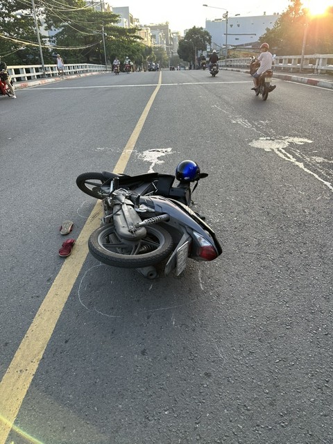 tin nong 24h hom nay ngay 31 10 2023 bo cong an ra mat trang facebook co tich xanh dspl1