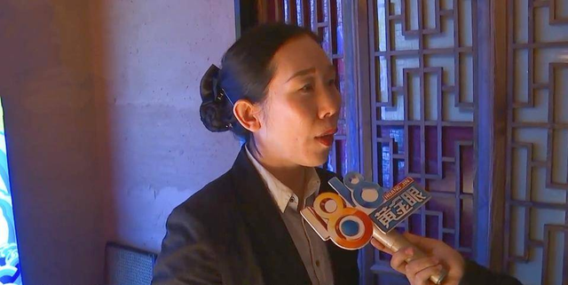 nu thuc khach bat den nhan vien vi hanh dong tuong binh thuong va man quay xe gay kho hieu dspl41 nu thuc khach bat den nhan vien vi hanh dong tuong binh thuong va man quay xe gay kho hieu dspl41