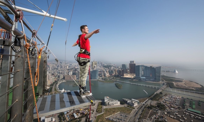 du khach nhat ra di sau vai gio thuc hien cu nhay bungee tai thap macau du khach nhat ra di sau vai gio thuc hien cu nhay bungee tai thap macau