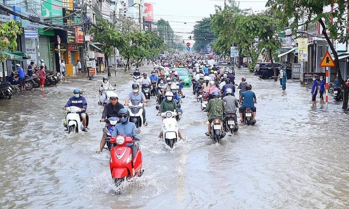 tin nong 24h hom nay ngay 7 12 2023 hang loat chuyen bay den noi bai khong the ha canh vi suong mu dspl