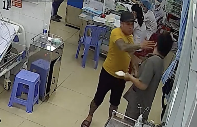 tin nong 24h hom nay ngay 7 12 2023 hang loat chuyen bay den noi bai khong the ha canh vi suong mu dspl1