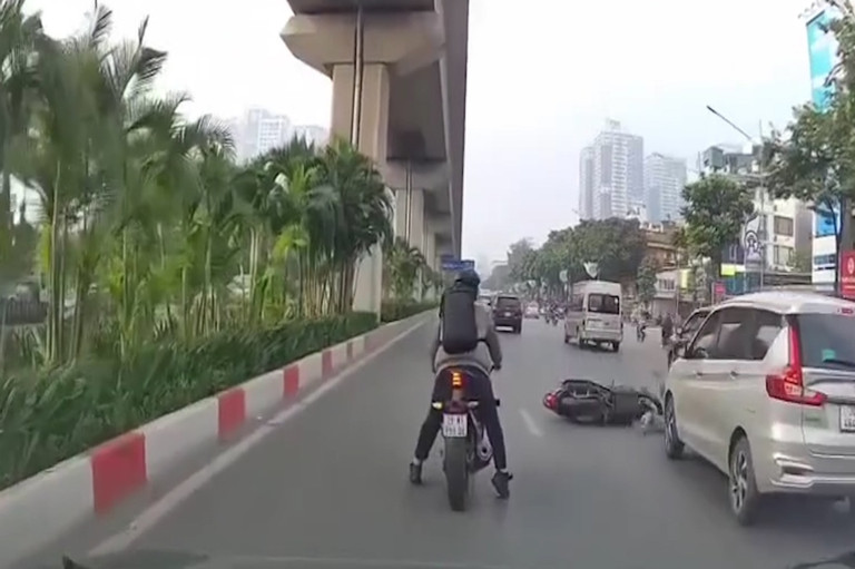 tin nong 24h hom nay ngay 14 12 2023 tim nan nhan vu nam thanh nien di mo to gay tai nan roi bo chay