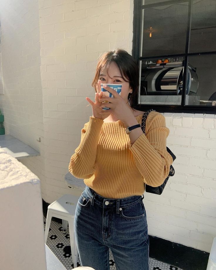 ngoai do va trang 4 gam mau nay se giup ban bien tau outfit mot cach thoi thuong mua noel 2023 dspl3