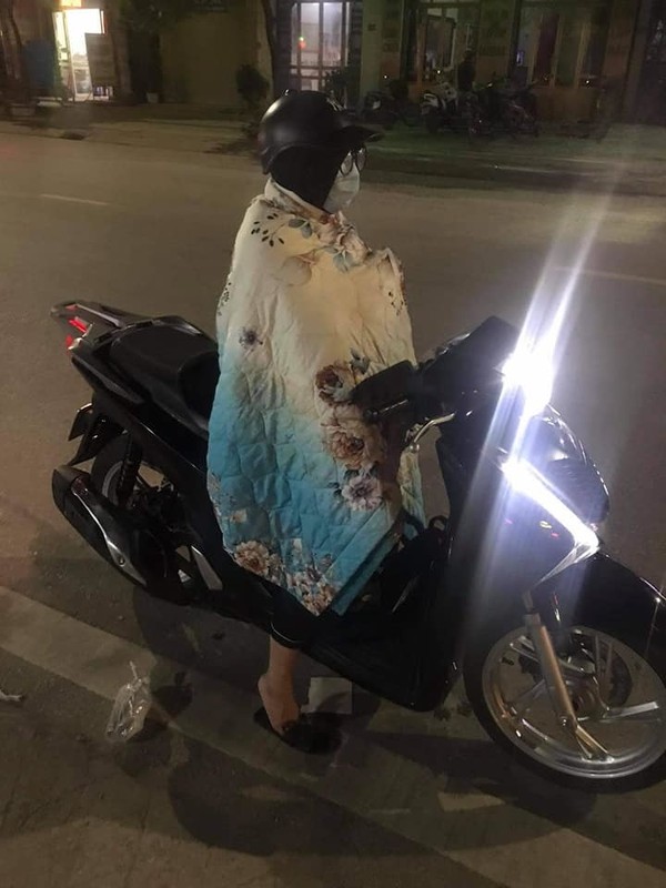 khoanh khac nguoi dan chum chan ra duong doi dau voi cai ret gay bao cu dan mang dspl2