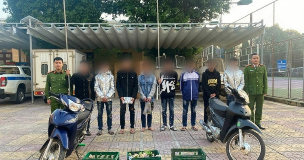 kip thoi ngan chan nhom thanh nien dung bom xang de giai quyet mau thuan21