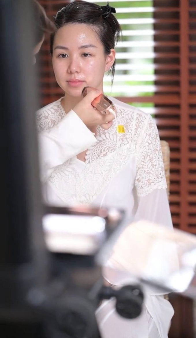 co dau nhan sac khung lo dien mat moc khien netizen phai len tieng ngay