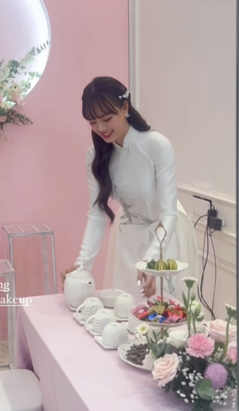 loat khoanh khac xinh dep cua nhung co dau khien hoi an cuoi online phai tan chay 1