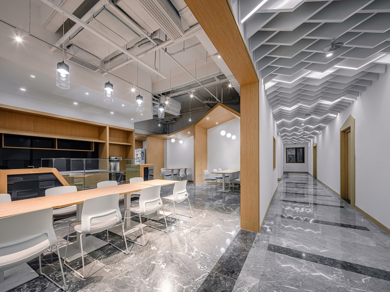 truong dai hoc hang dau trung quoc nghiem ngat den muc giao su bi bao ve duoi vi quen the dspl1