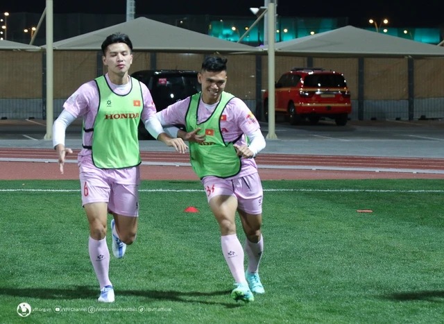 hlv troussier dung doi hinh manh nhat cho tran do suc voi kyrgyzstan dspl3