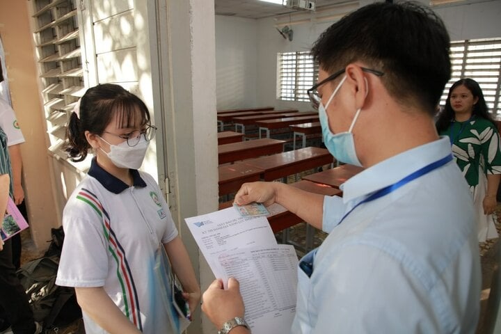 dh quoc gia tp hcm cong bo thoi gian mo cong dang ky thi danh gia nang luc dot 1 nam 2024