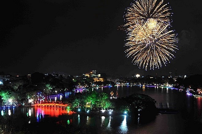 Tin trong nước - Hà Nội sẽ bắn pháo hoa tại 32 địa điểm trong đêm giao thừa Giáp Thìn 2024 (Hình 2).
