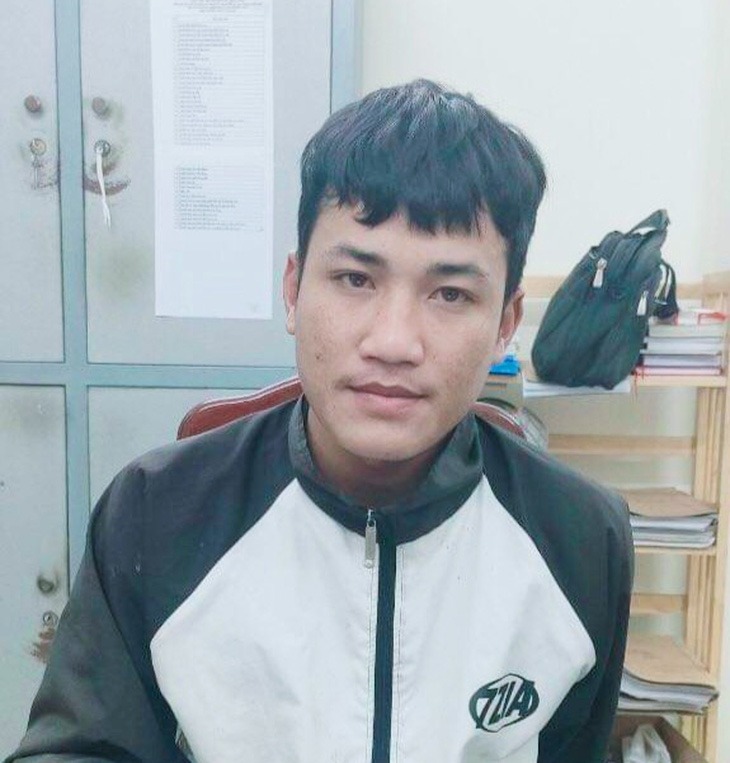 mau thuan luc lam viec 1 cong nhan dung may dao de chet chi huy truong