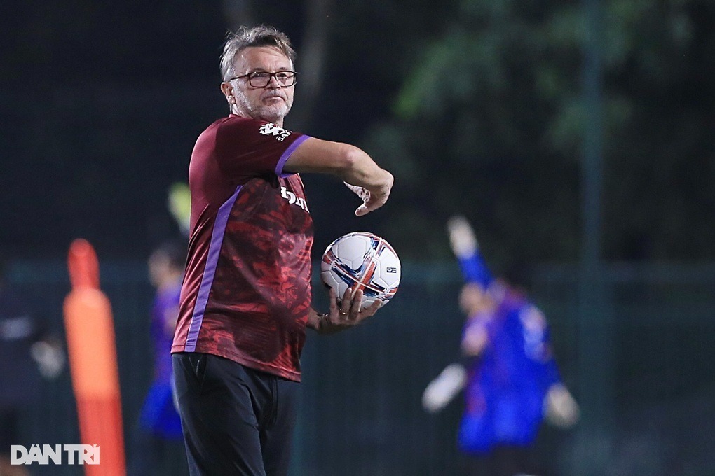 to bao nhat che hlv troussier va mach nuoc cho doi tuyen viet nam truoc tran doi dau tai asian cup dspl to bao nhat che hlv troussier va mach nuoc cho doi tuyen viet nam truoc tran doi dau tai asian cup dspl
