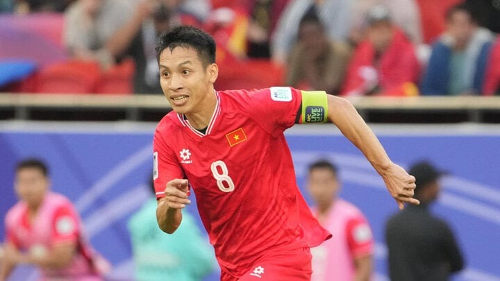 tran viet nam gap tuyen iraq hlv troussier thay doi doi hinh duy manh va hung dung vao san tran viet nam gap tuyen iraq hlv troussier thay doi doi hinh duy manh va hung dung vao san